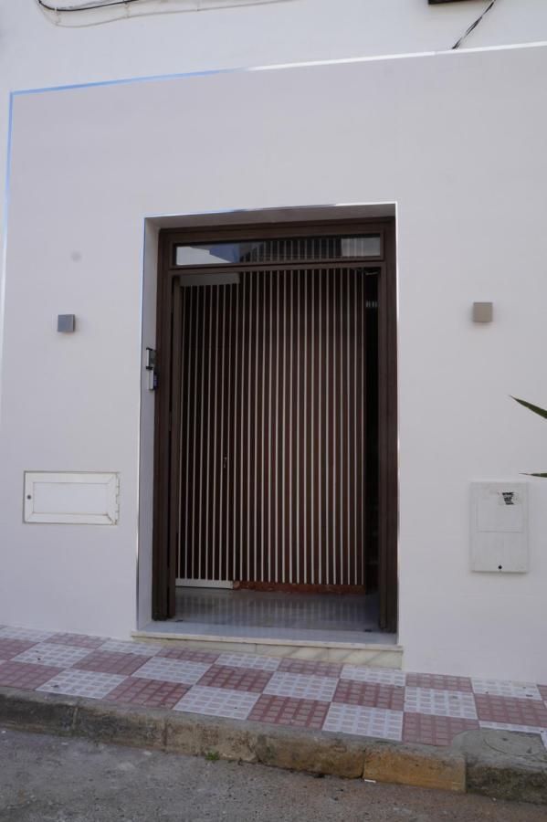 Hostal La Conilena Conil De La Frontera Buitenkant foto