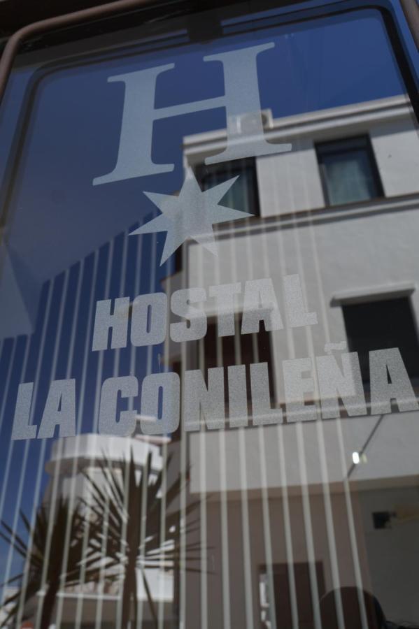 Hostal La Conilena Conil De La Frontera Buitenkant foto
