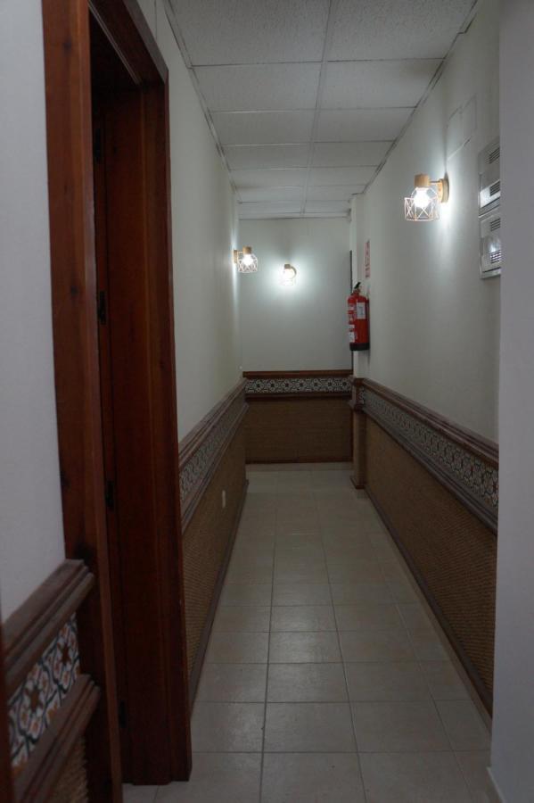 Hostal La Conilena Conil De La Frontera Buitenkant foto
